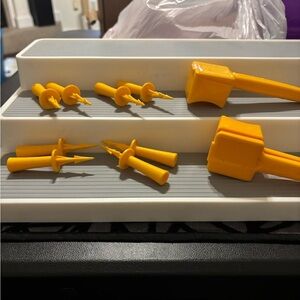 Tupperware Yellow Corn Cobb